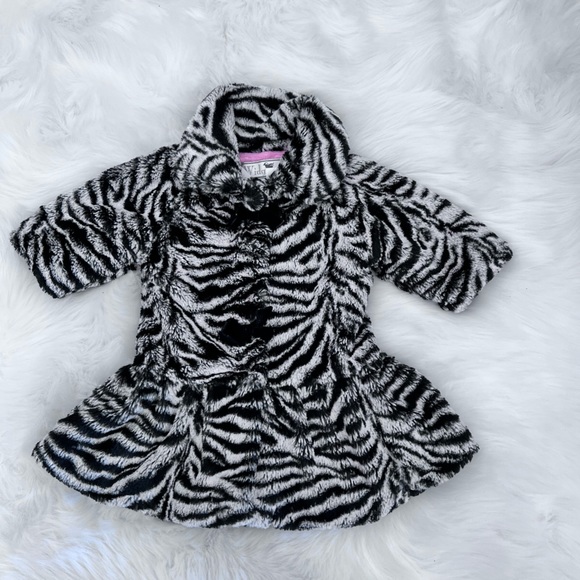 Faux fur leopard print coat for baby girls size 6M - Picture 1 of 3
